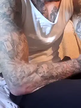 Snapshot of PIercingBoy38 chatting on 02-06-25, 01:43 PIercingBoy38 online show from 02-06-25, 01:43