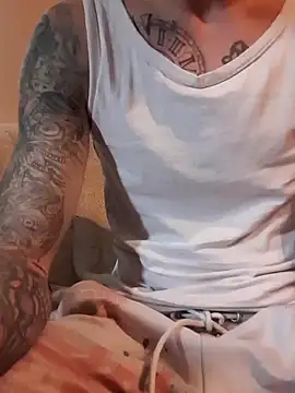 Snapshot of PIercingBoy38 chatting on 02-10-25, 03:10 PIercingBoy38 online show from 02-10-25, 03:10