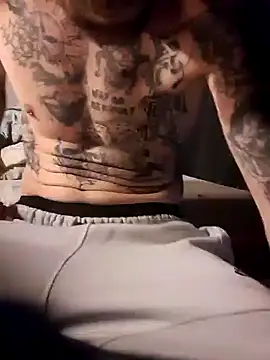 Snapshot of PIercingBoy38 chatting on 02-11-25, 10:07 PIercingBoy38 online show from 02-11-25, 10:07