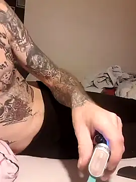 Snapshot of PIercingBoy38 chatting on 02-12-25, 01:09 PIercingBoy38 online show from 02-12-25, 01:09