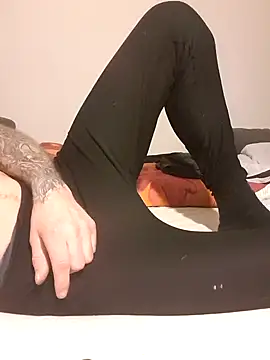 Snapshot of PIercingBoy38 chatting on 02-12-25, 09:54 PIercingBoy38 online show from 02-12-25, 09:54