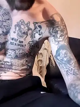 Snapshot of PIercingBoy38 chatting on 02-14-25, 12:57 PIercingBoy38 online show from 02-14-25, 12:57