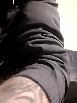 Snapshot of PIercingBoy38 chatting on 02-16-25, 01:14 PIercingBoy38 online show from 02-16-25, 01:14