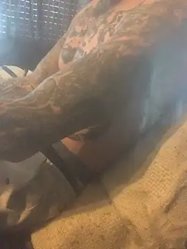 Snapshot of PIercingBoy38 chatting on 02-23-25, 02:14 PIercingBoy38 online show from 02-23-25, 02:14