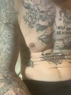 Snapshot of PIercingBoy38 chatting on 02-25-25, 03:05 PIercingBoy38 online show from 02-25-25, 03:05