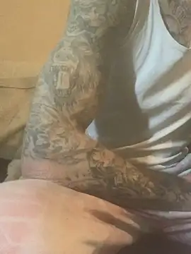 Snapshot of PIercingBoy38 chatting on 02-26-25, 08:26 PIercingBoy38 online show from 02-26-25, 08:26