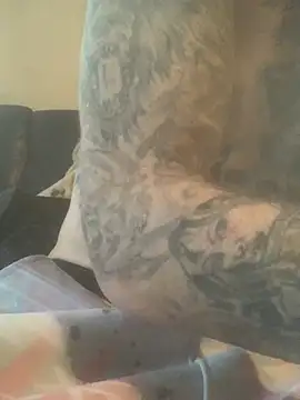 Snapshot of PIercingBoy38 chatting on 02-27-25, 10:37 PIercingBoy38 online show from 02-27-25, 10:37