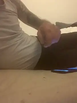 Snapshot of PIercingBoy38 chatting on 03-01-25, 01:53 PIercingBoy38 online show from 03-01-25, 01:53