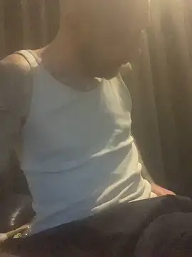 Snapshot of PIercingBoy38 chatting on 03-02-25, 05:04 PIercingBoy38 online show from 03-02-25, 05:04