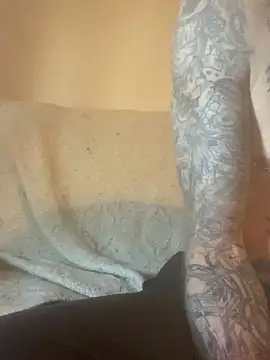 Snapshot of PIercingBoy38 chatting on 03-04-25, 12:33 PIercingBoy38 online show from 03-04-25, 12:33