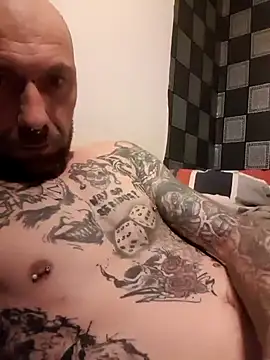 Snapshot of PIercingBoy38 chatting on 03-09-25, 10:08 PIercingBoy38 online show from 03-09-25, 10:08