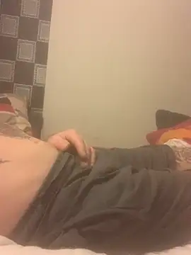 Snapshot of PIercingBoy38 chatting on 03-10-25, 09:29 PIercingBoy38 online show from 03-10-25, 09:29