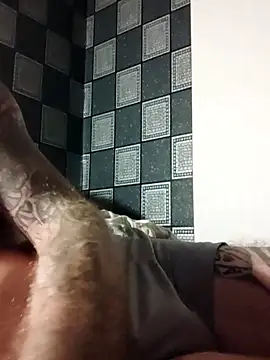 Snapshot of PIercingBoy38 chatting on 09-11-25, 08:42 PIercingBoy38 online show from 09-11-25, 08:42