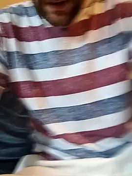 Snapshot of PIercingBoy38 chatting on 10-06-25, 02:58 PIercingBoy38 online show from 10-06-25, 02:58