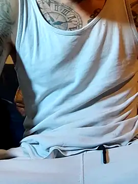 Snapshot of PIercingBoy38 chatting on 10-16-25, 11:33 PIercingBoy38 online show from 10-16-25, 11:33