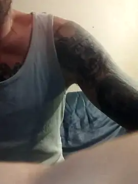 Snapshot of PIercingBoy38 chatting on 11-02-25, 07:27 PIercingBoy38 online show from 11-02-25, 07:27