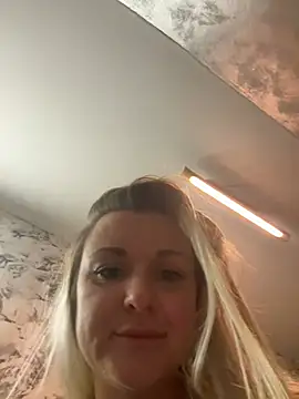 Bella-Tight online show from 02-04-26, 08:03