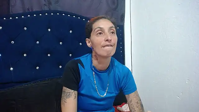 Snapshot of anyu1306 chatting on 12-19-24, 01:51 anyu1306 online show from 12-19-24, 01:51