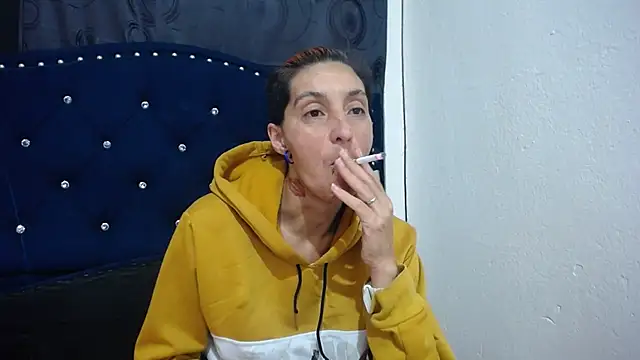 Snapshot of anyu1306 chatting on 12-21-24, 11:01 anyu1306 online show from 12-21-24, 11:01