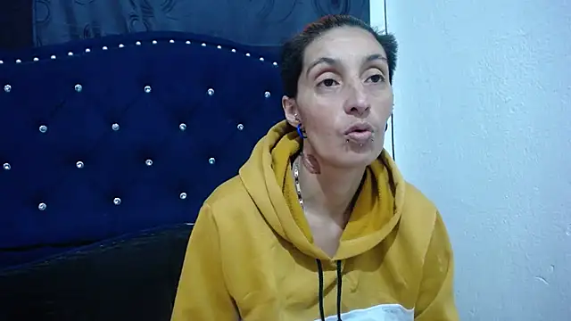 Snapshot of anyu1306 chatting on 12-24-24, 11:28 anyu1306 online show from 12-24-24, 11:28