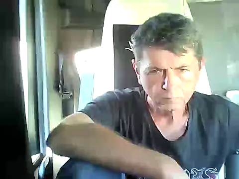 Snapshot of czarek888 chatting on 10-02-25, 02:13 czarek888 online show from 10-02-25, 02:13