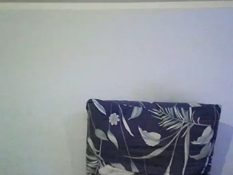 Snapshot of czarek888 chatting on 10-04-25, 09:46 czarek888 online show from 10-04-25, 09:46