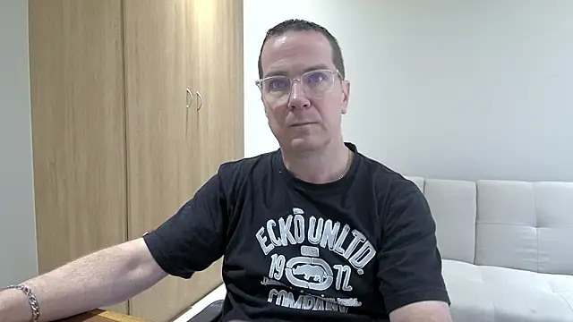 Snapshot of BrettJ81 chatting on 04-25-26, 11:02 BrettJ81 online show from 04-25-26, 11:02