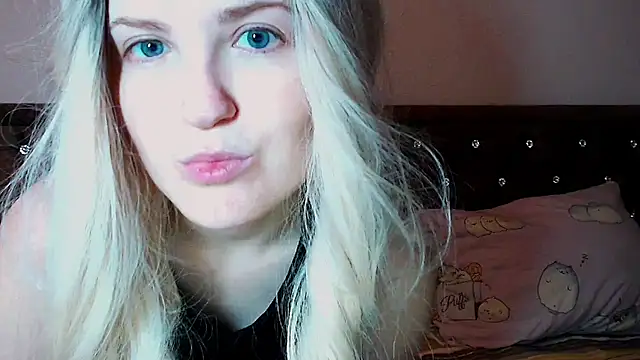 Sara4uu online show from 09-19-25, 10:10