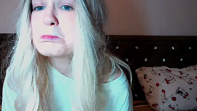 Sara4uu online show from 10-07-25, 12:08