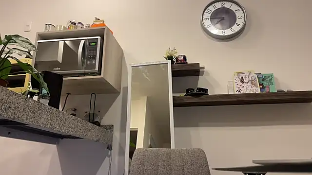 Snapshot of mommy_nadin chatting on 02-15-25, 12:48 mommy nadin online show from 02-15-25, 12:48