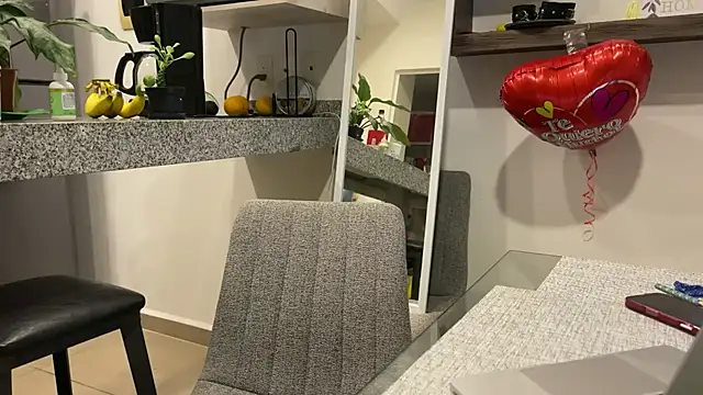 Snapshot of mommy_nadin chatting on 02-23-25, 03:13 mommy nadin online show from 02-23-25, 03:13