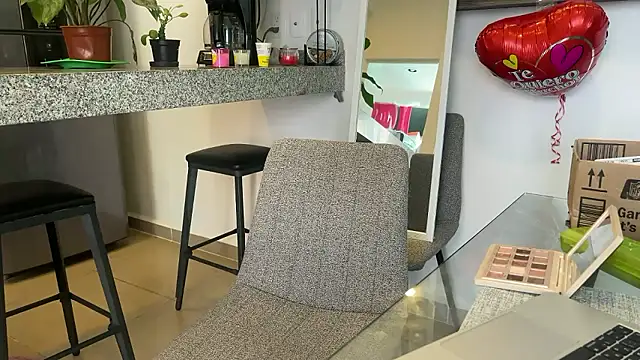 Snapshot of mommy_nadin chatting on 03-02-25, 08:40 mommy nadin online show from 03-02-25, 08:40