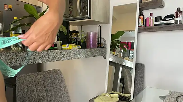 Snapshot of mommy_nadin chatting on 03-09-25, 09:36 mommy nadin online show from 03-09-25, 09:36