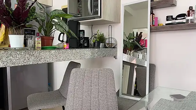 Snapshot of mommy_nadin chatting on 03-15-25, 07:38 mommy nadin online show from 03-15-25, 07:38