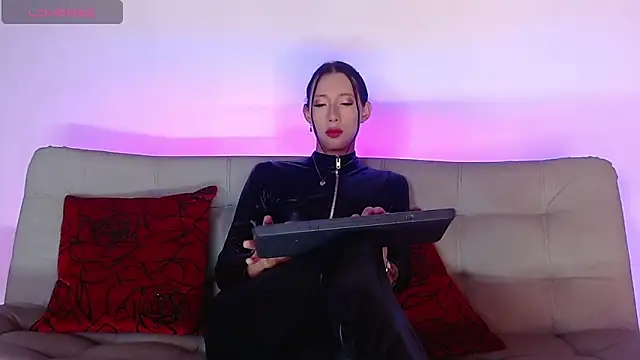 alicee salvatore online show from 03-21-25, 02:39