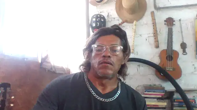 Snapshot of kvr27 chatting on 03-19-26, 01:26 kvr27 online show from 03-19-26, 01:26