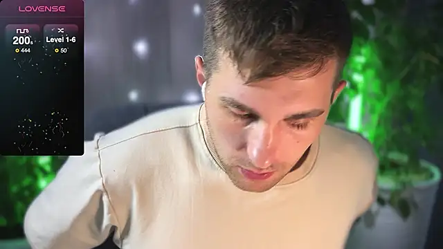 Sweeet  boy online show from 02-25-25, 08:19