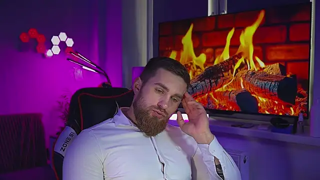 Snapshot of Sweeet__boy chatting on 02-18-26, 08:54 Sweeet boy online show from 02-18-26, 08:54