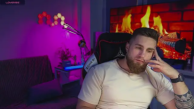 Snapshot of Sweeet__boy chatting on 03-01-26, 02:52 Sweeet boy online show from 03-01-26, 02:52