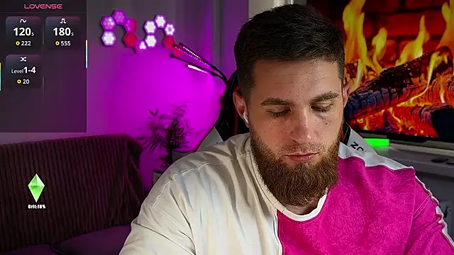 Snapshot of Sweeet__boy chatting on 03-17-26, 11:13 Sweeet boy online show from 03-17-26, 11:13