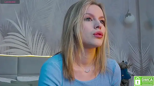 AmaliaBell online show from 12-23-24, 01:03