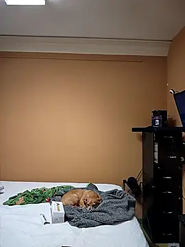 leahcimnikral online show from 11-22-25, 06:56