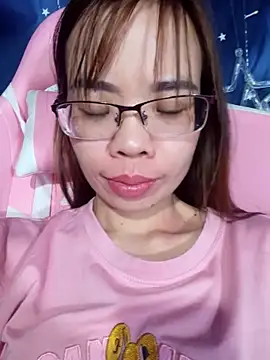   Mai-love19   online show from 02-15-25, 12:01
