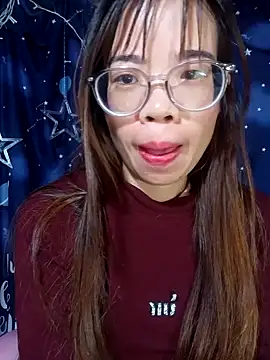   Mai-love19   online show from 11-19-25, 11:05