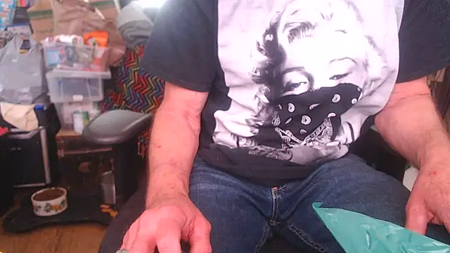 lovenoslut2 online show from 04-27-26, 01:36