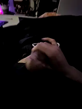 Snapshot of skaylove chatting on 12-08-24, 04:46 skaylove online show from 12-08-24, 04:46