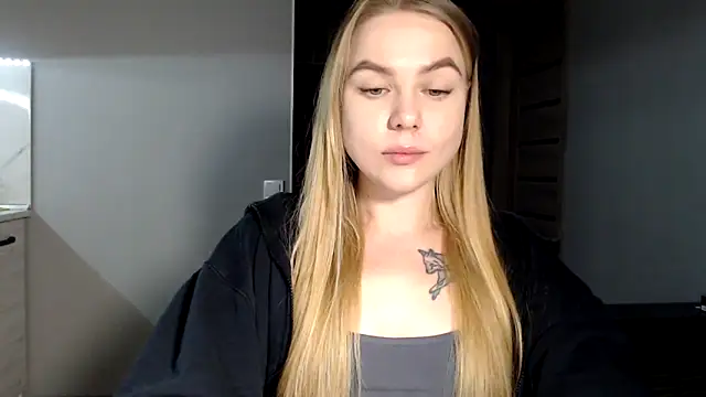 Snapshot of Sunbeam_ chatting on 02-17-25, 07:10 Sunbeam online show from 02-17-25, 07:10