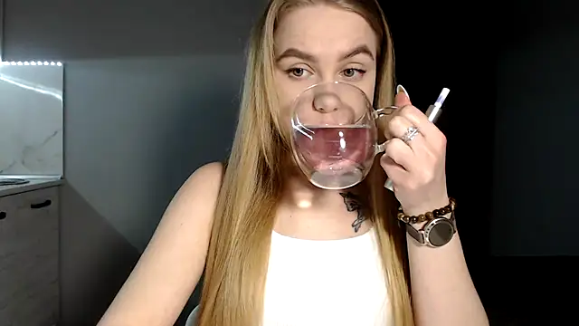 Snapshot of Sunbeam_ chatting on 03-01-25, 10:21 Sunbeam online show from 03-01-25, 10:21