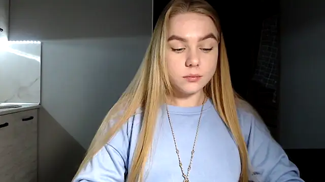 Snapshot of Sunbeam_ chatting on 03-12-25, 10:28 Sunbeam online show from 03-12-25, 10:28