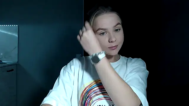 Snapshot of Sunbeam_ chatting on 10-19-25, 07:36 Sunbeam online show from 10-19-25, 07:36